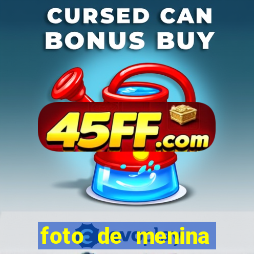 foto de menina bonita fake cacheada